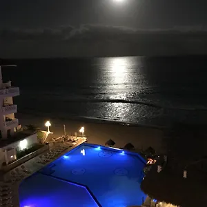 Ocean View Appartement Cancún